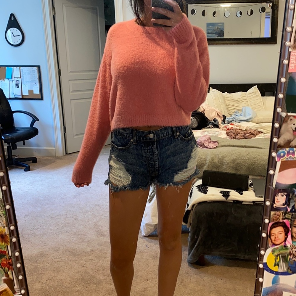 Kendall and Kylie Cropped Pink Sweater